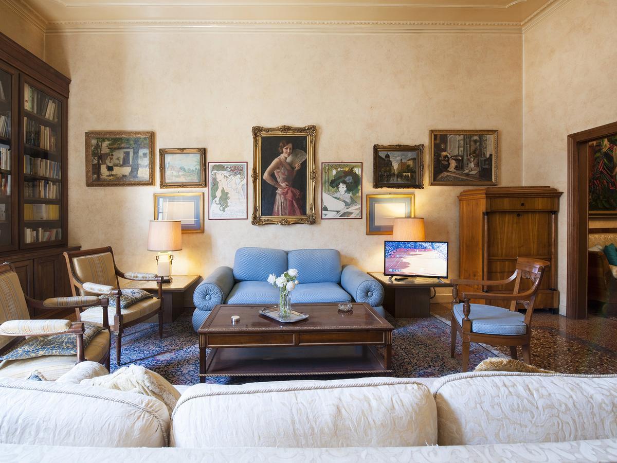 Ur-Nest Strada Maggiore โบโลญญา ภายนอก รูปภาพ