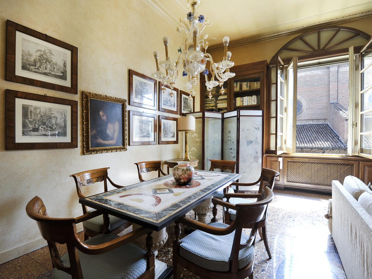 Ur-Nest Strada Maggiore โบโลญญา ภายนอก รูปภาพ