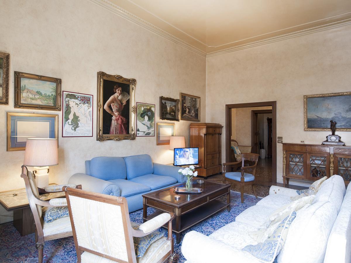 Ur-Nest Strada Maggiore โบโลญญา ภายนอก รูปภาพ